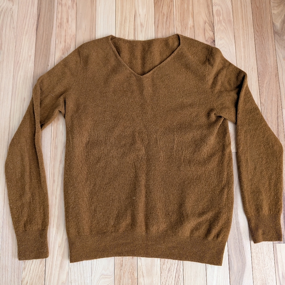 Men's Brown V-Neck Sweater